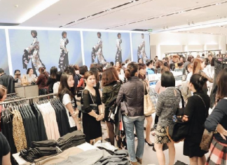 Mơ thấy đi mua sắm điềm báo gì có phải luôn mang may mắn Giải mộng giấc mơ đi mua sắm là điềm báo gif