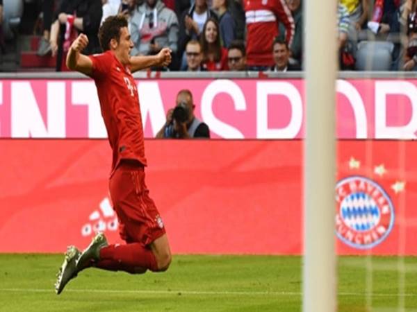Vòng 9 Bundesliga: Bayern lên đỉnh Bundesliga