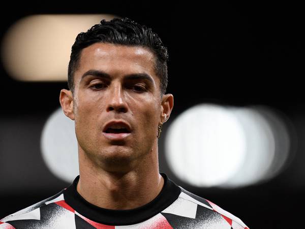 Tin thể thao tối 21/10: Xuất hiện câu lạc bộ sẵn sàng giải cứu Ronaldo