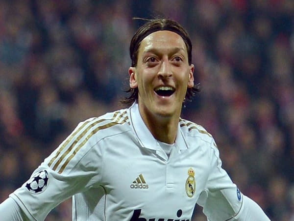 Mesut Özil – Nhạc trưởng sáng tạo