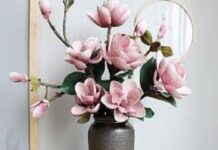 Giấc mơ thấy hoa giả báo hiệu sự thật hay chỉ ảo tưởng?