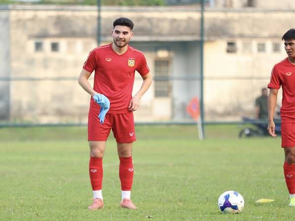 Xu hướng nhập tịch của bóng đá Lào