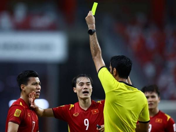 Quy định luật 5 thẻ vàng trong bóng đá