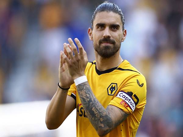 Ruben Neves từng khoác áo những đội bóng nào?